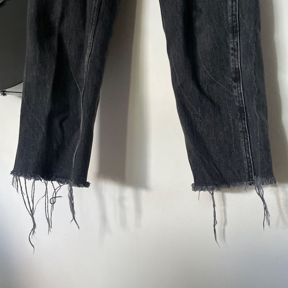 Abercrombie and Fitch Annie High Rise Ankle Straight Jeans 24/00s - Picture 4 of 4